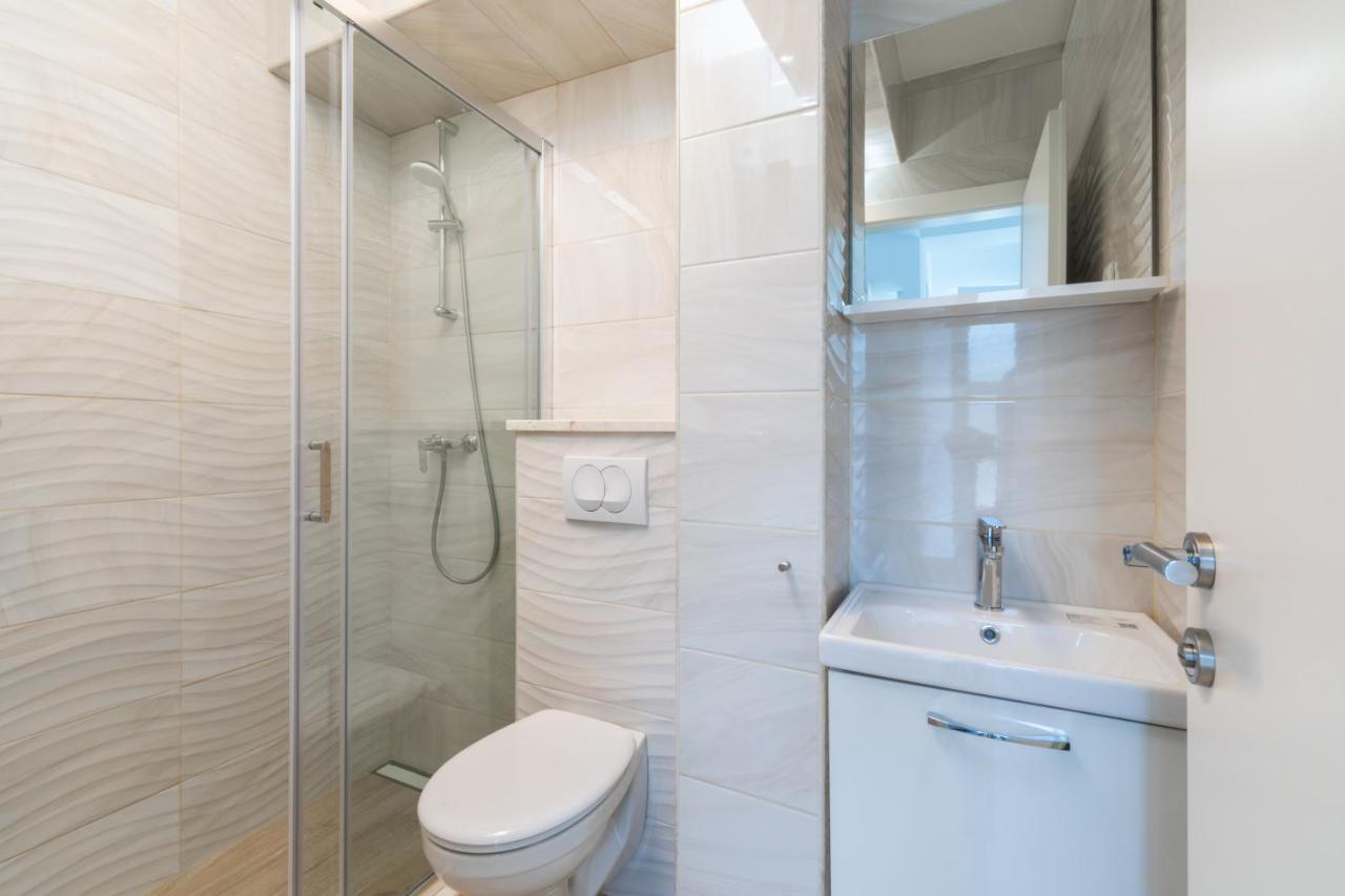 Vila Apartments Marina Blato  المظهر الخارجي الصورة
